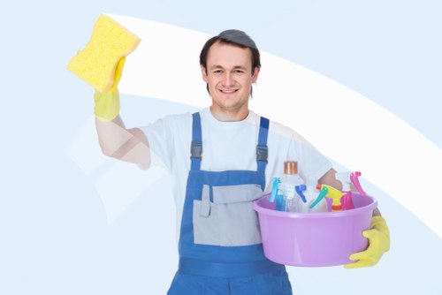Deep cleaning of a kitchen in an Islington property