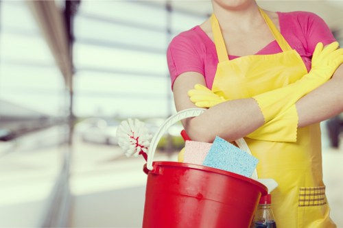 Professional pre-move cleaning for residential and commercial properties in Islington